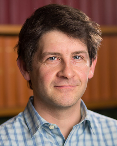 portrait photo of Stephen McHugh