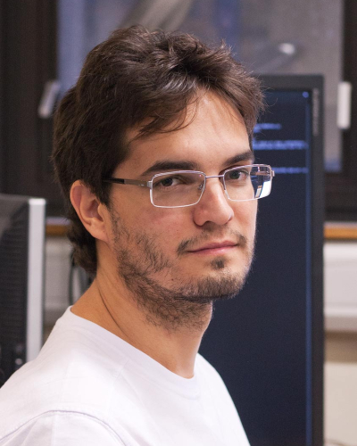 Portrait photo of Vitor Lopes dos Santos