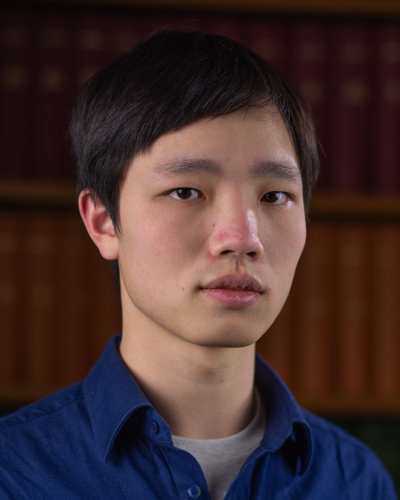 Portrait photo of Yuhao Wang