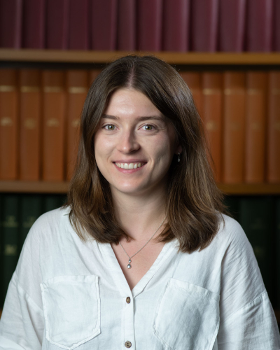 portrait photo of Helen Collins