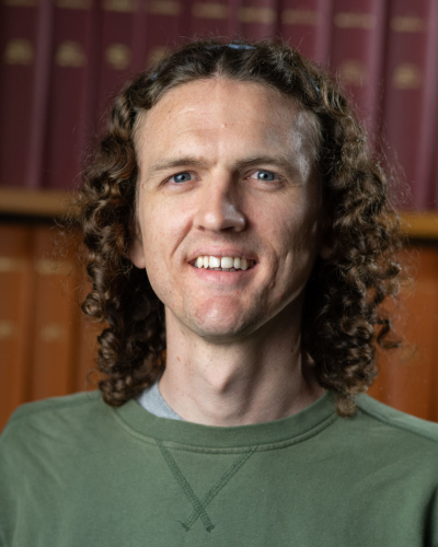 Portrait photo of Nic Shackle