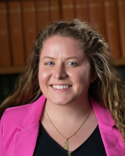 portrait photo of Victoria Marks