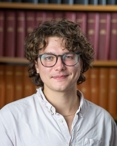 Portrait photo of Miklos Kralik